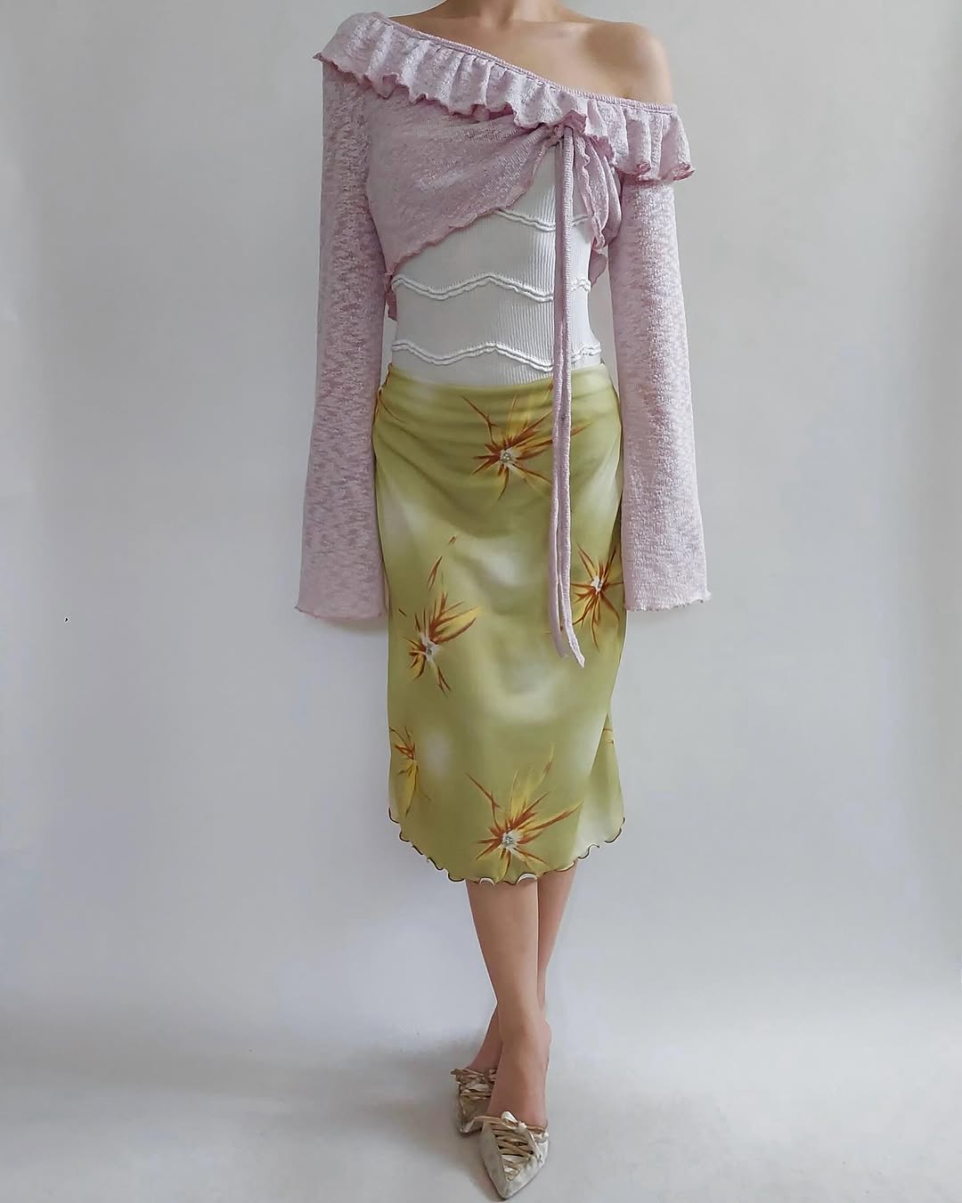 Pre-loved fashion from Segunda Thrift